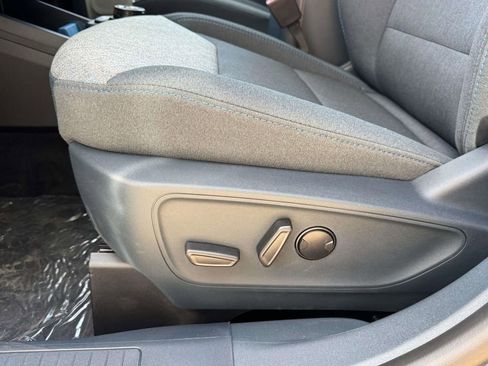 New 2026 Ford Maverick XLT AWD/4WD image 17