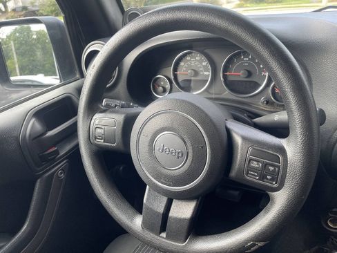 Used 2012 Jeep Wrangler Sport AWD/4WD image 8