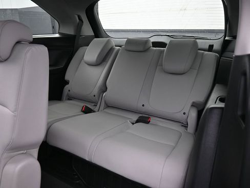 Certified 2024 Honda Odyssey Touring image 22