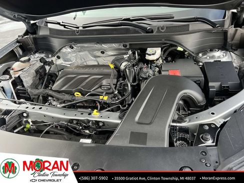 Certified 2024 Chevrolet Trax LT w/ Driver Confidence Package image 11