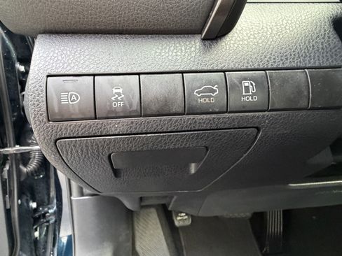 Used 2021 Toyota Camry SE FWD image 15