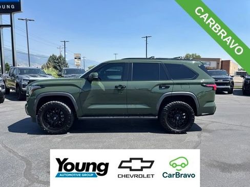 Used 2023 Toyota Sequoia Limited AWD/4WD image 4