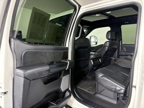 Used 2026 Ford F450 Platinum w/ FX4 Off-Road Package AWD/4WD image 29