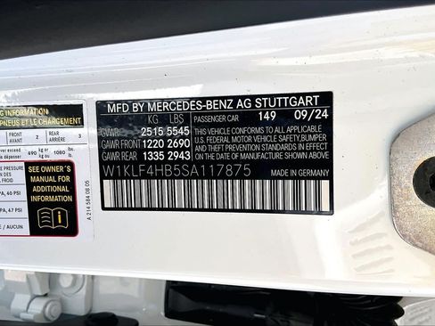 Used 2025 Mercedes-Benz E 350 4MATIC Sedan image 37