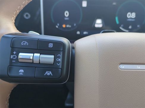 Used 2025 Hyundai Santa Fe Limited image 33