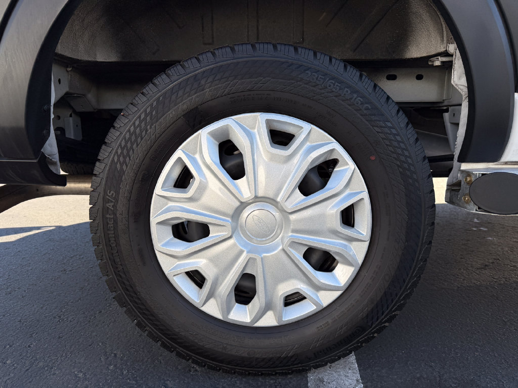 Used 2025 Ford Transit 250 Low Roof w/ Exterior Upgrade Package RWD image 16