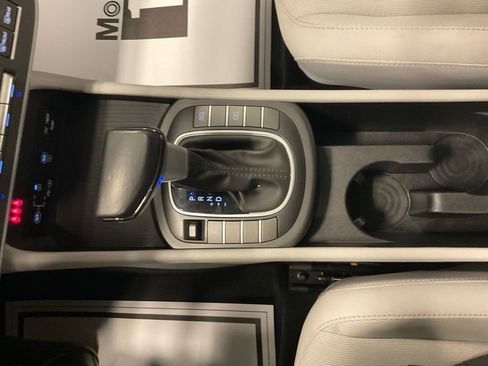 Used 2024 Hyundai Kona SEL image 18