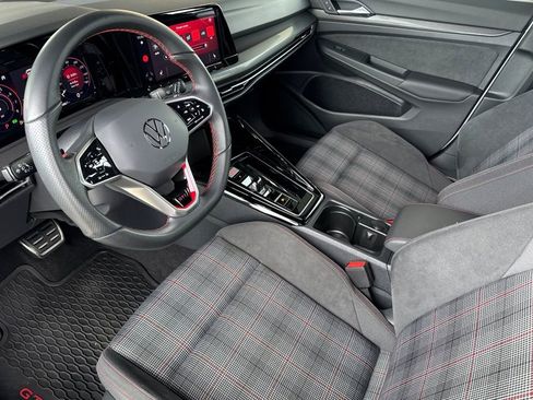 Used 2024 Volkswagen GTI SE image 9