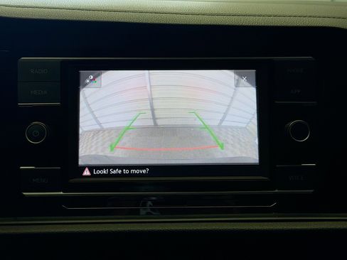 Used 2022 Volkswagen Jetta SE FWD image 15