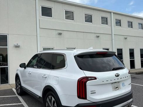 Used 2021 Kia Telluride EX w/ EX Premium Package AWD/4WD image 4