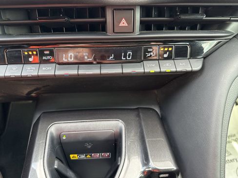 Used 2024 Toyota Crown XLE image 16