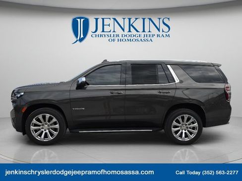 Used 2021 Chevrolet Tahoe Premier w/ Premium Package AWD/4WD image 9