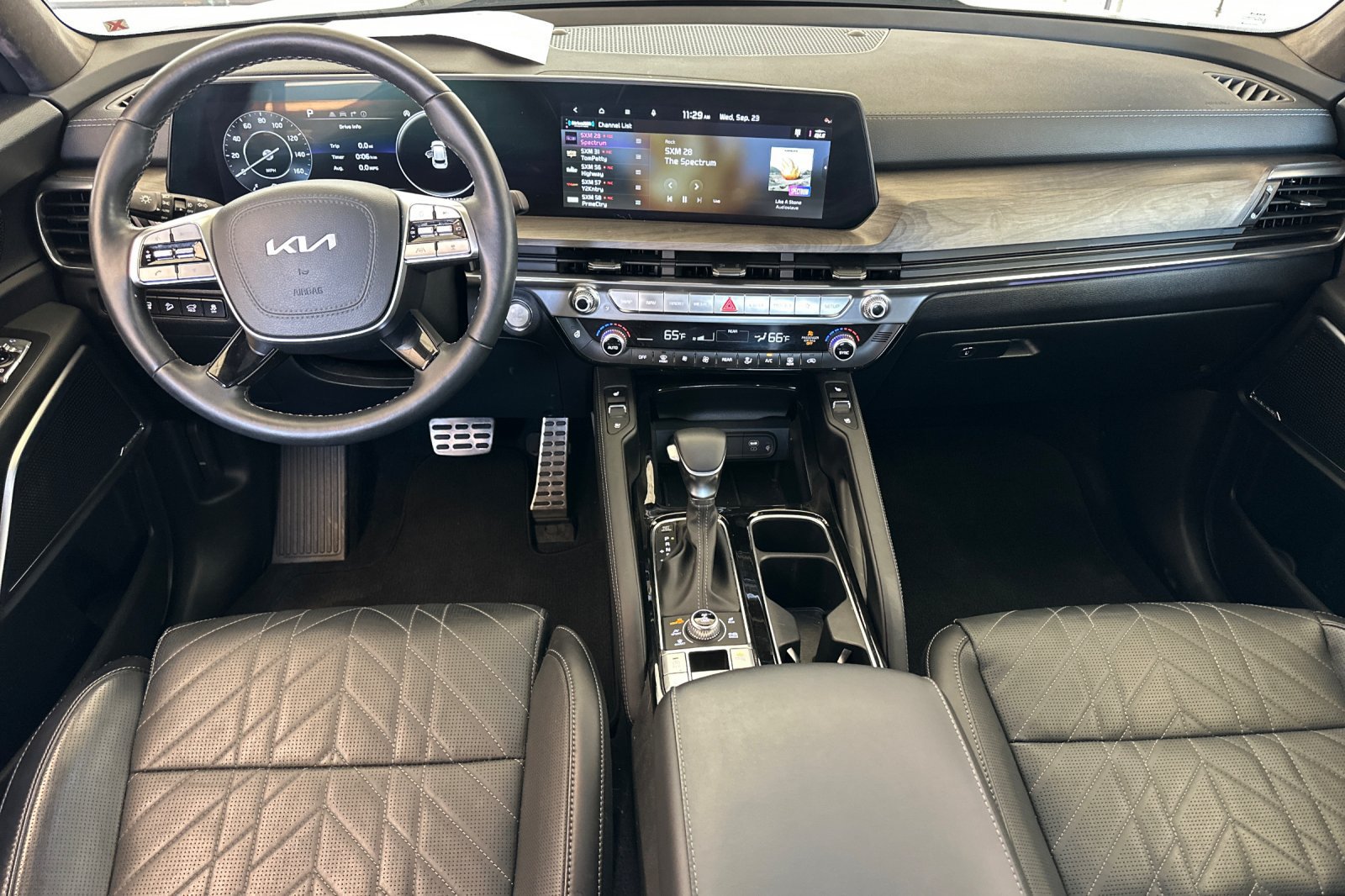 Certified 2025 Kia Telluride SX Prestige X-Line AWD/4WD image 14