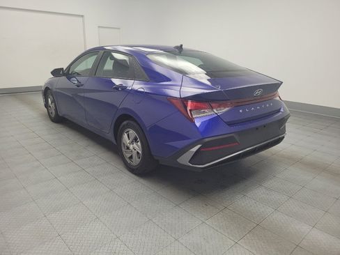Used 2025 Hyundai Elantra SE FWD image 5