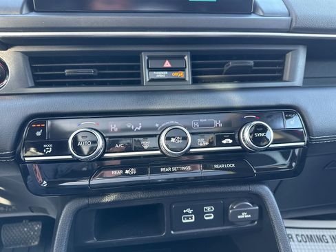 Used 2023 Honda Pilot Touring image 63