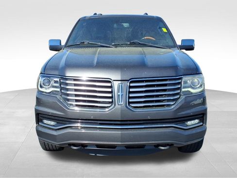 Used 2017 Lincoln Navigator L Select image 2