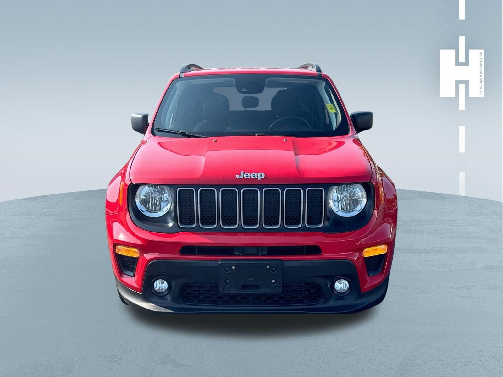Used 2022 Jeep Renegade Latitude w/ Convenience Group AWD/4WD image 2