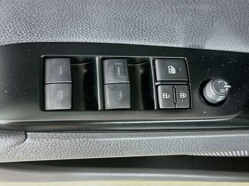Used 2026 Toyota Camry LE FWD image 15
