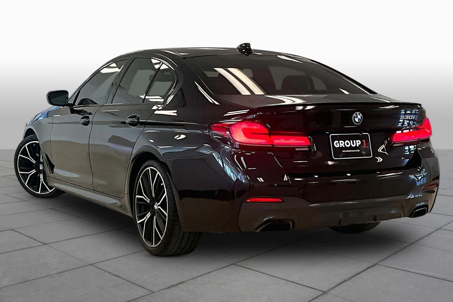 Used 2023 BMW 530i w/ M Sport Package RWD image 10