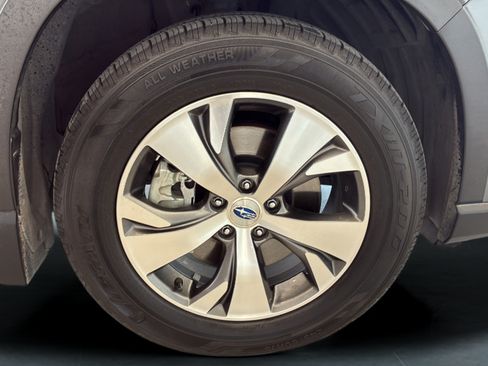 Used 2021 Subaru Ascent Premium w/ Convenience Package AWD/4WD image 39