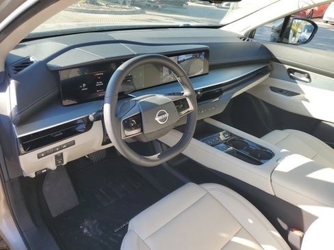 Certified 2025 Nissan Murano SL image 29