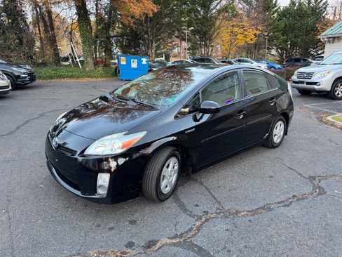 Used 2010 Toyota Prius Three image 3