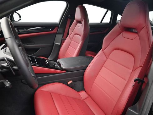 Certified 2025 Porsche Panamera Turbo AWD/4WD image 5