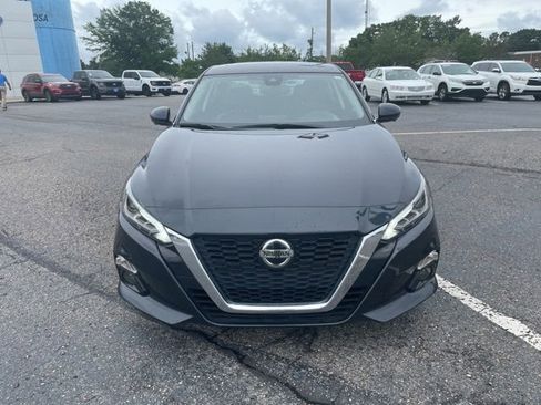 Used 2019 Nissan Altima 2.5 Platinum FWD image 9