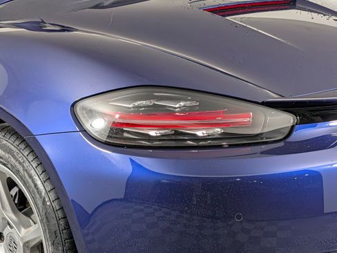 Certified 2024 Porsche 718 Boxster RWD image 16