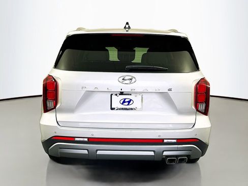 Used 2025 Hyundai Palisade SEL FWD image 6