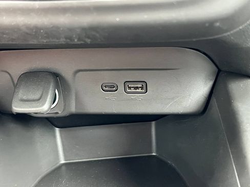Used 2024 Chevrolet Trax LS w/ LS Convenience Package FWD image 23