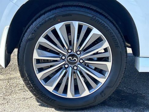 New 2026 INFINITI QX80 Luxe w/ Cargo Package image 7