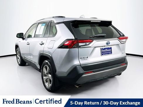 Used 2019 Toyota RAV4 Limited image 6