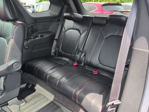 Used 2025 Honda Pilot TrailSport image 36