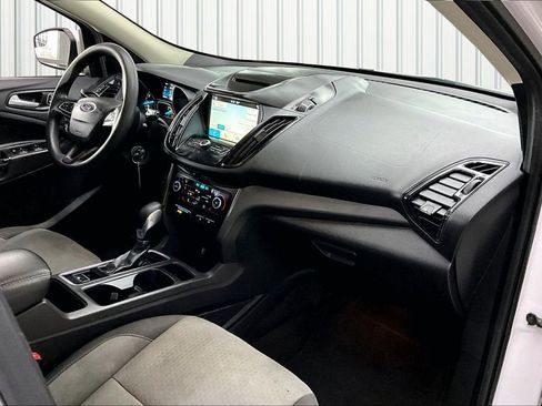 Used 2018 Ford Escape SE w/ SE Sync 3 Package FWD image 25