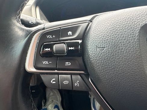 Used 2020 Honda Accord Touring image 18