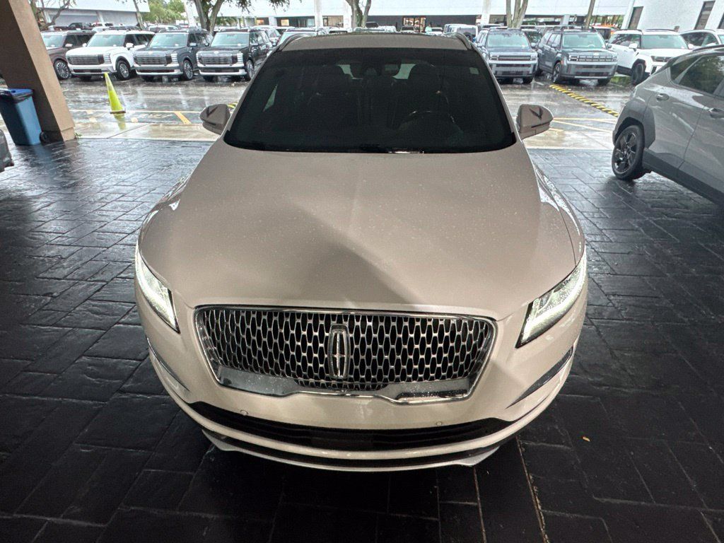 Used 2019 Lincoln MKC Reserve w/ MKC Technology Package FWD image 2