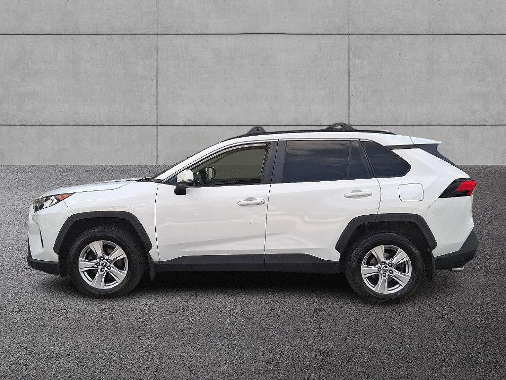 Used 2020 Toyota RAV4 XLE w/ Convenience Package AWD/4WD image 7