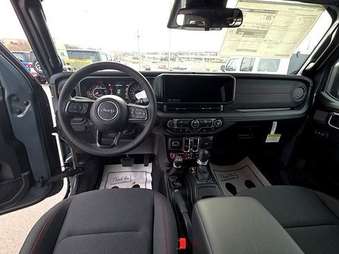 New 2026 Jeep Wrangler Unlimited Rubicon image 14