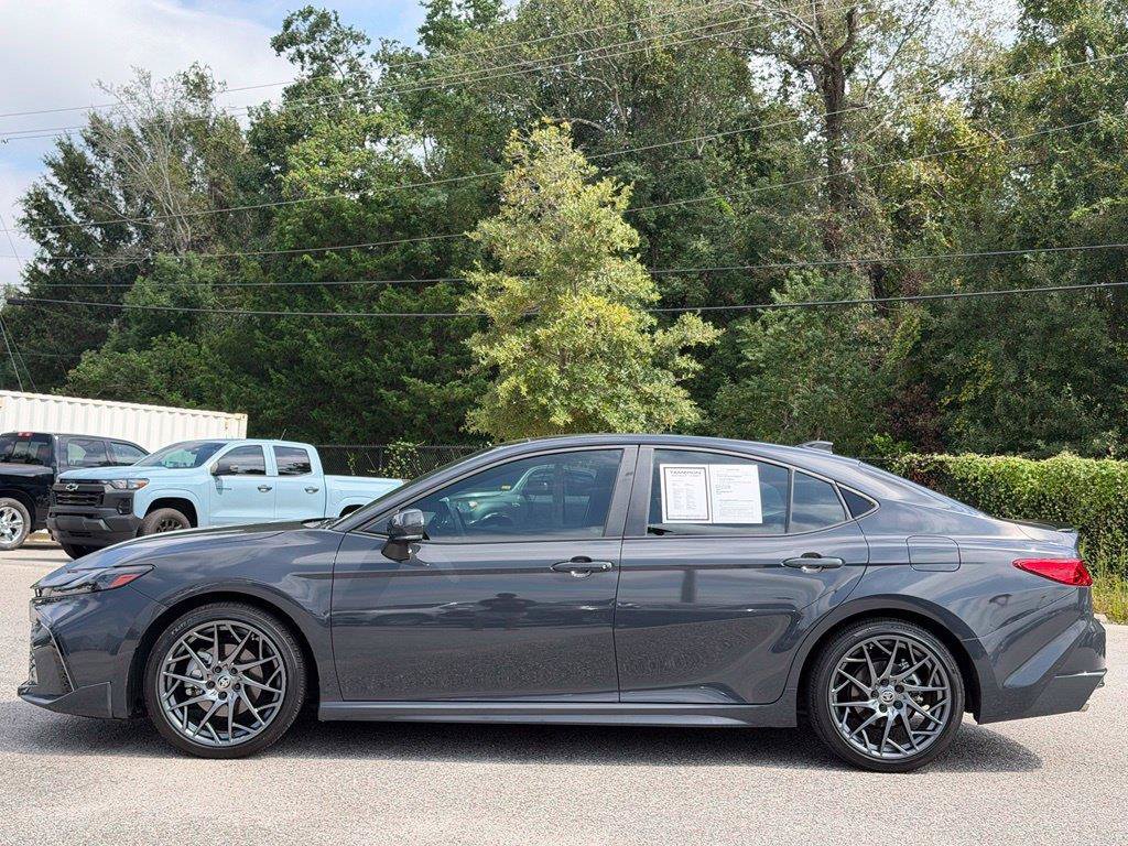 Used 2025 Toyota Camry XSE FWD image 7