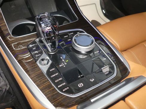 Used 2019 BMW X7 xDrive40i w/ Cold Weather Package AWD/4WD image 37