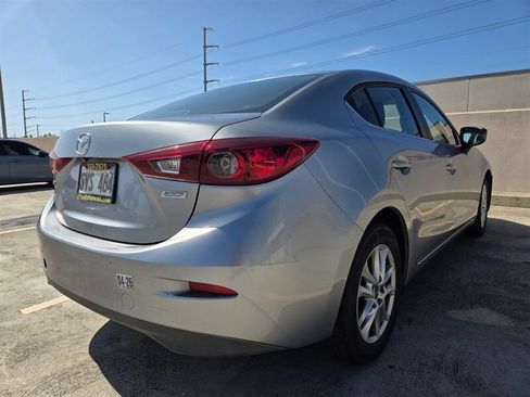 Used 2016 MAZDA MAZDA3 i Sport w/ Preferred Equipment Package FWD image 5
