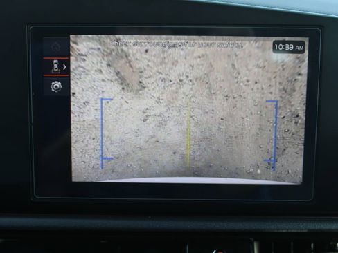 Used 2025 Kia Niro LX image 47