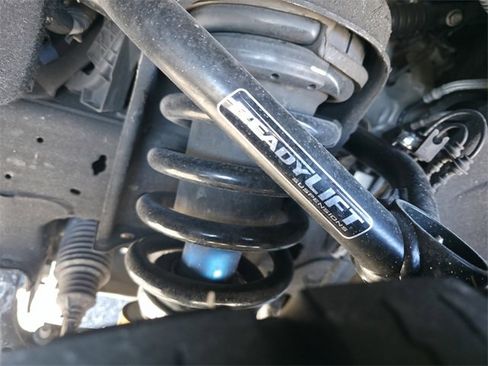 Used 2023 Chevrolet Silverado 1500 ZR2 w/ Technology Package image 12