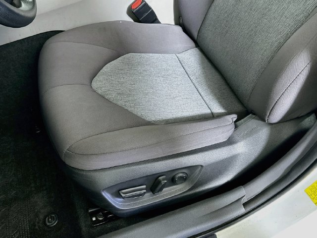 Certified 2022 Toyota Camry LE FWD image 20