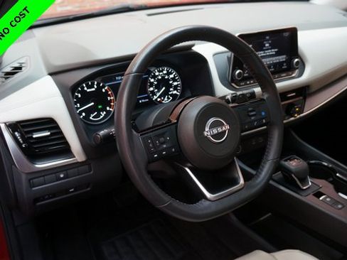 Used 2022 Nissan Rogue SV w/ SV Premium Package image 9