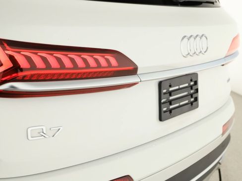 Certified 2022 Audi Q7 2.0T Premium Plus AWD/4WD image 36