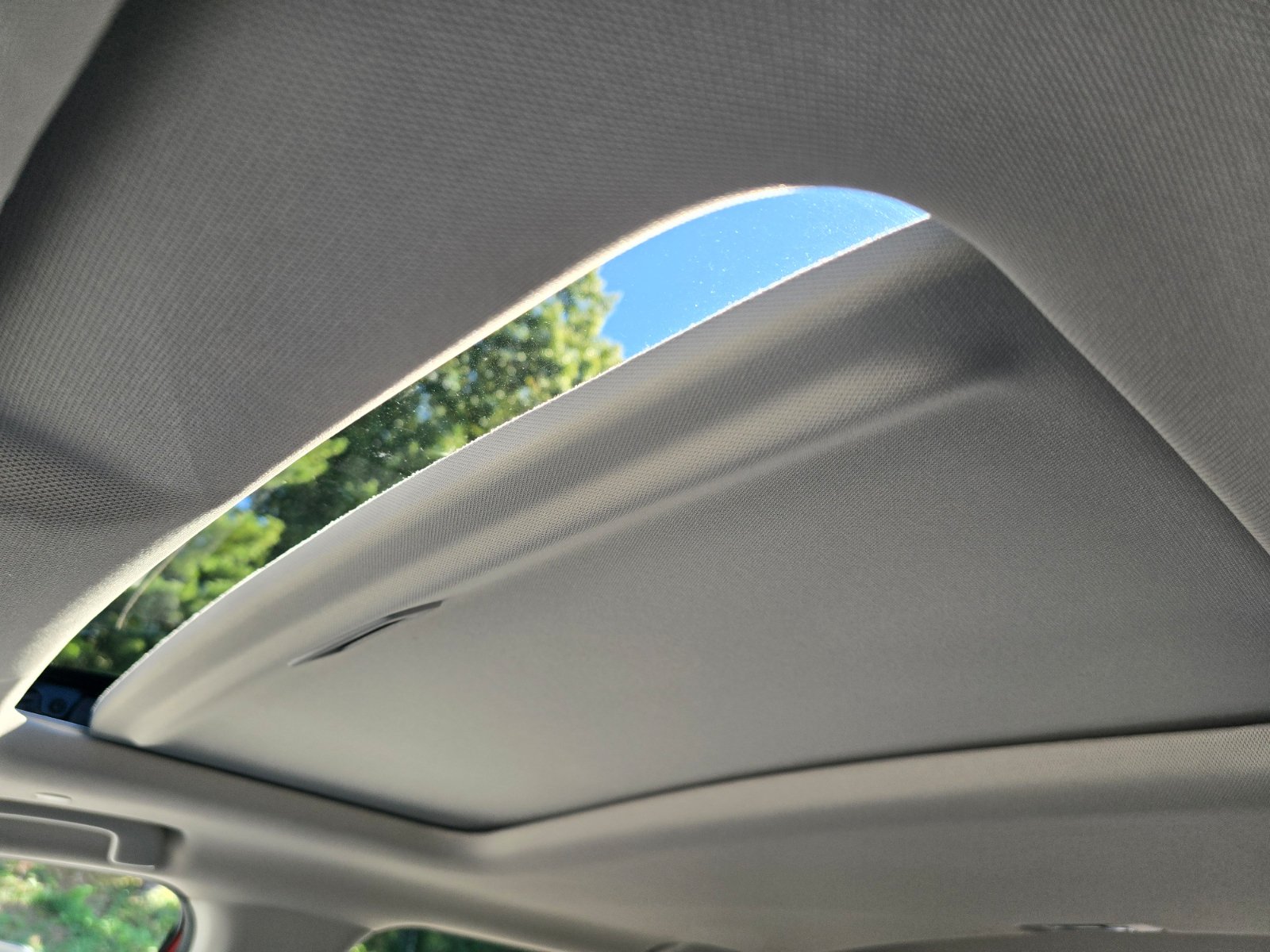 Used 2025 Honda CR-V EX-L image 24