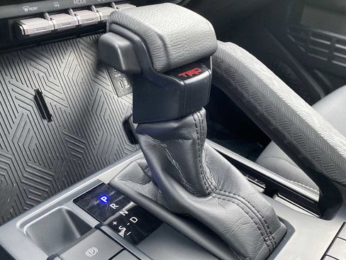 Used 2024 Toyota Tacoma TRD Off-Road image 19