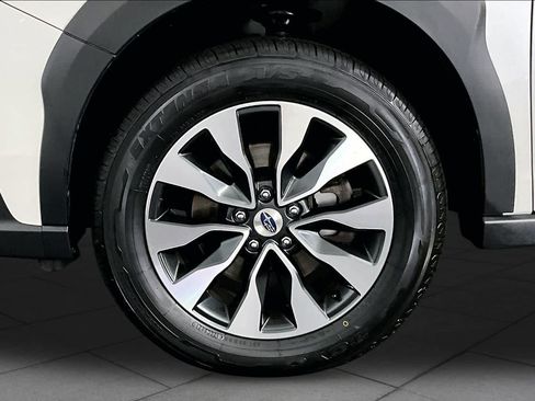 Used 2023 Subaru Outback Touring XT AWD/4WD image 11
